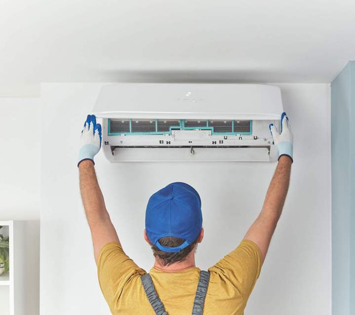 Pose de climatiseurs réversibles pour votre confort.